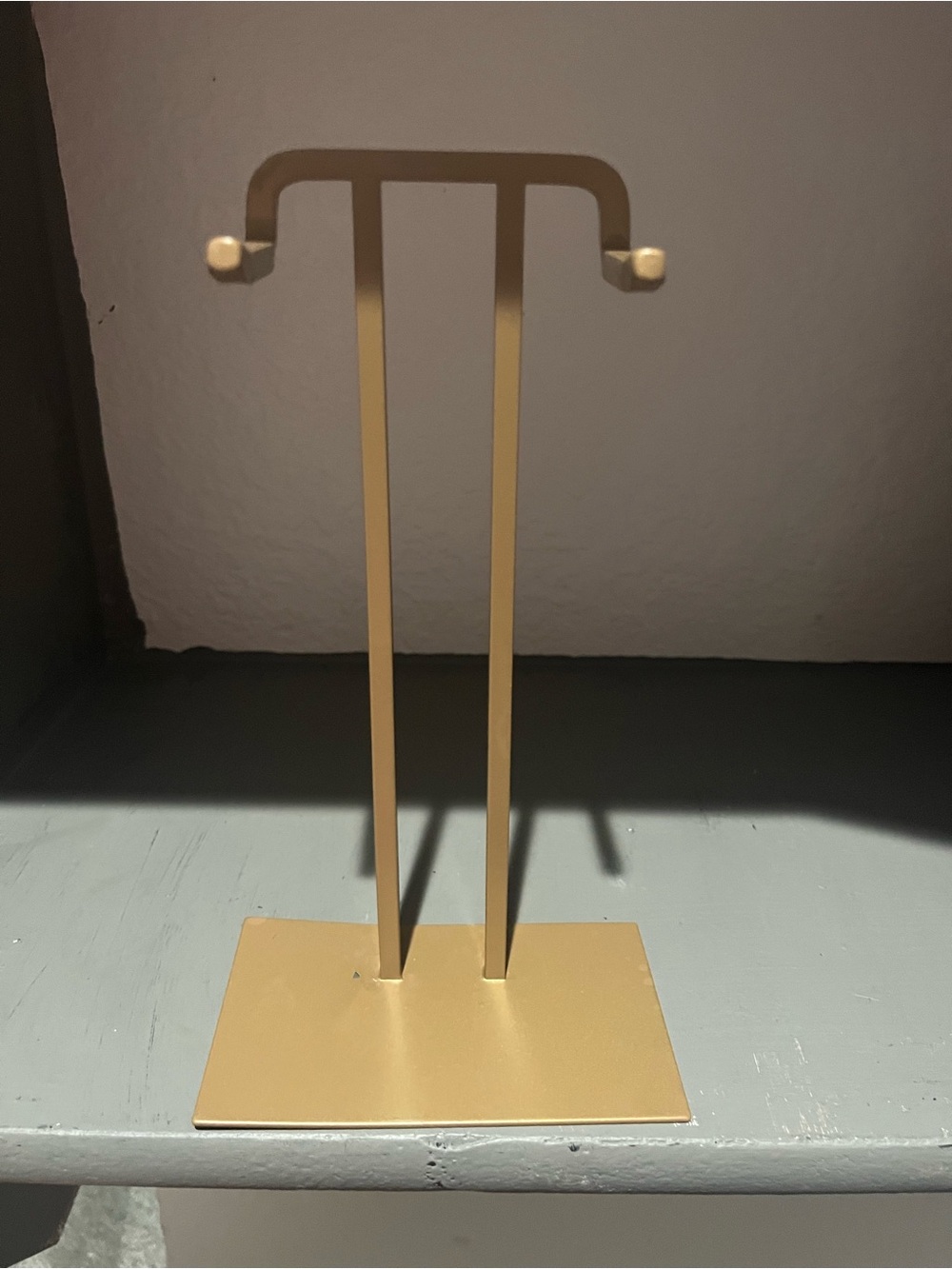 Gold Metal Towel or Napkin Stand/jewelry holder - Minimalist Home Dining Display